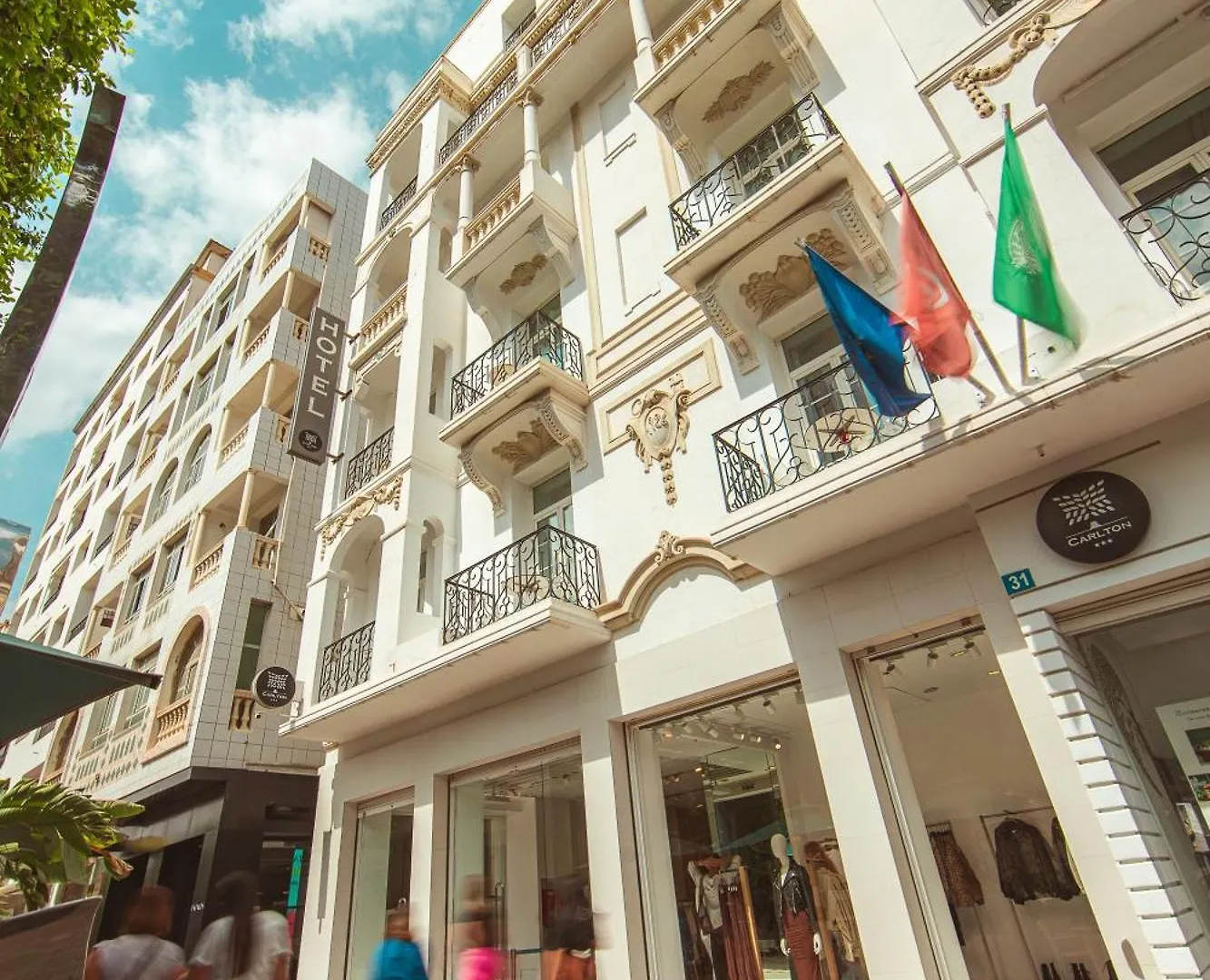 Où Séjourner près de la Kasbah : 8 Hôtels Centraux à Tunis